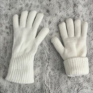 White Knit Gloves